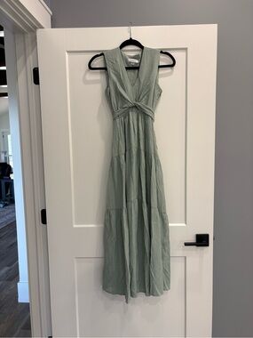 NWOT Sage Green Calvin Klein Maxi Dress